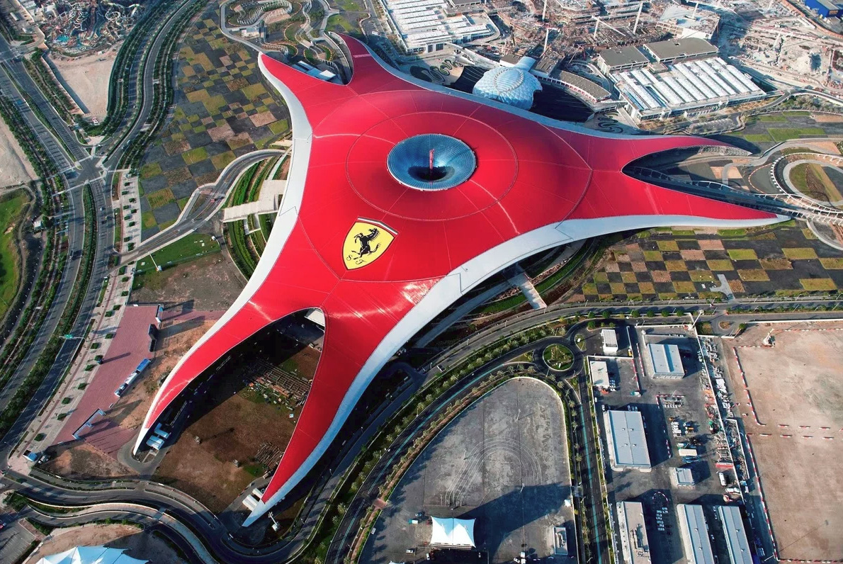 Ferrari World Abu Dhabi в подарок